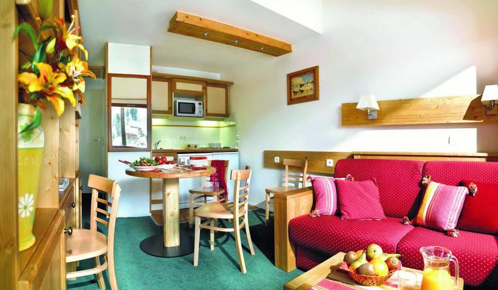 Residence Pierre & Vacances Le Peillon Мерибел Екстериор снимка